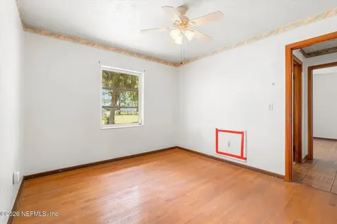 786 W River Road Palatka FL 32177