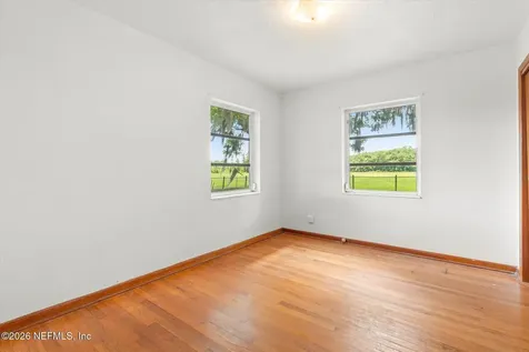 786 W River Road Palatka FL 32177