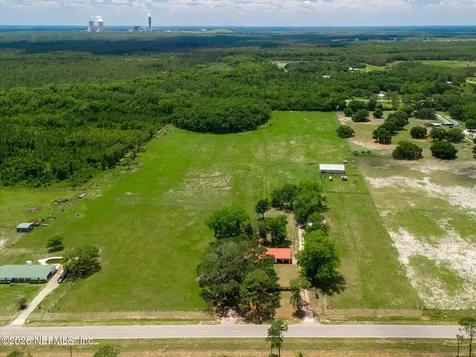 786 W River Road Palatka FL 32177