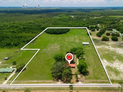 786 W River Road Palatka FL 32177
