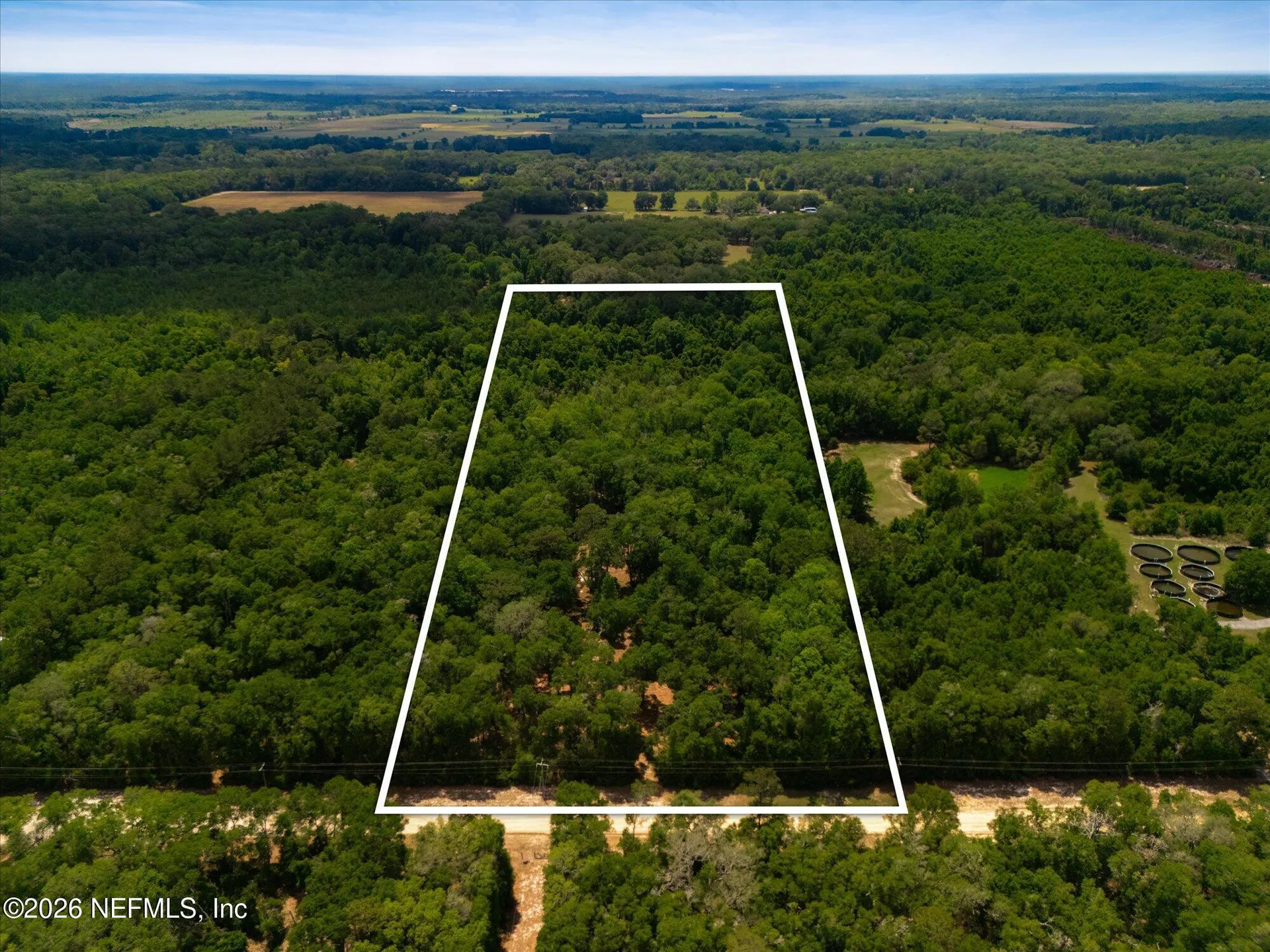 241 Indian Lakes Forest Road Florahome FL 32140