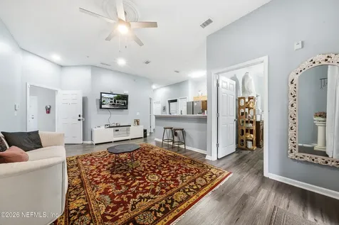 6069 Maggies Circle Jacksonville FL 32244