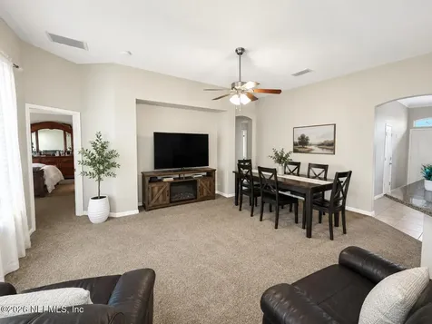 14117 Fish Eagle Drive E Jacksonville FL 32226