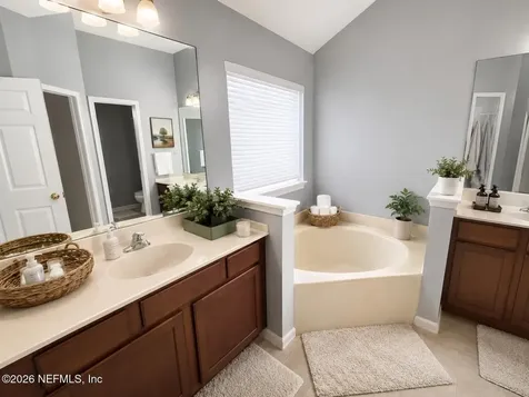 14117 Fish Eagle Drive E Jacksonville FL 32226