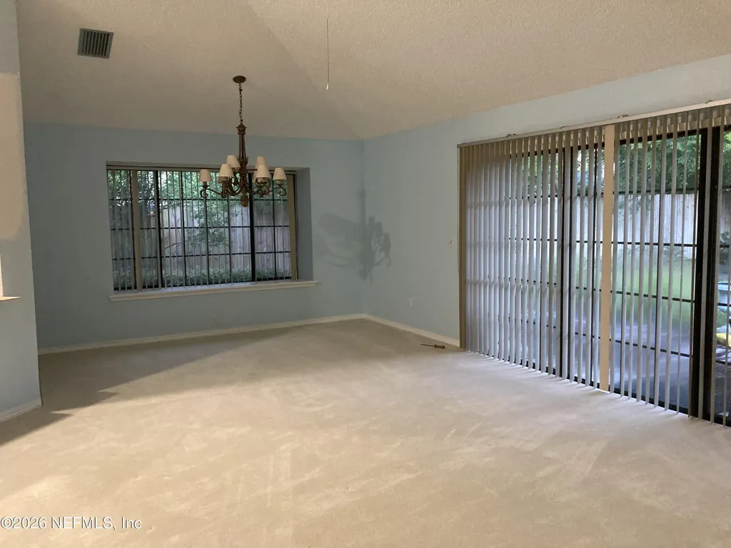 8150 Loch Lomond Ln Lane Jacksonville FL 32244