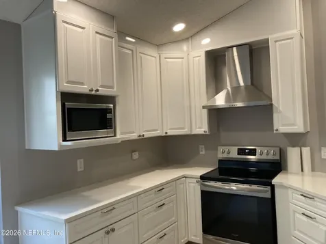 8150 Loch Lomond Ln Lane Jacksonville FL 32244