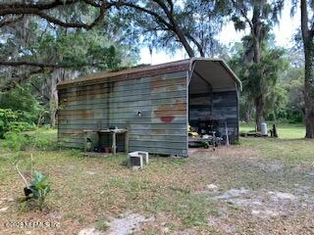 115 Greer Lane Hawthorne FL 32640