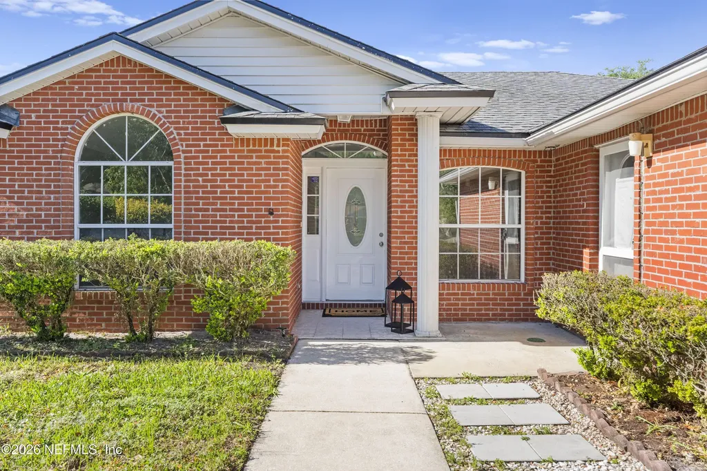 7668 Fawn Lake Drive N Jacksonville FL 32256