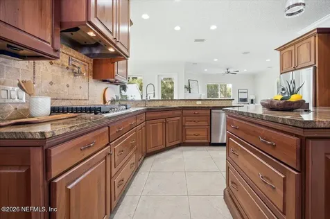 2762 Seagate Avenue Jacksonville Beach FL 32250