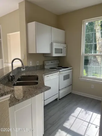 13703 Richmond Park Drive N Jacksonville FL 32224