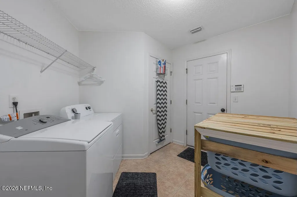 3787 Juliet Leia Circle W Jacksonville FL 32218