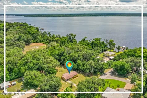 133 Magnolia Avenue E East Palatka FL 32131