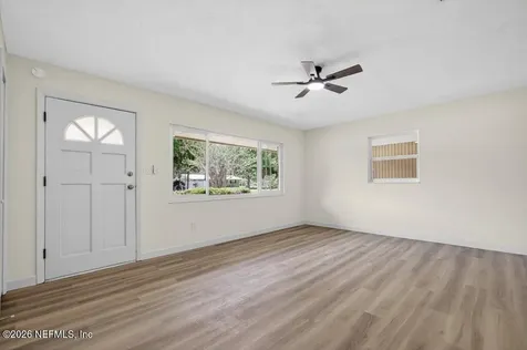 133 Magnolia Avenue E East Palatka FL 32131