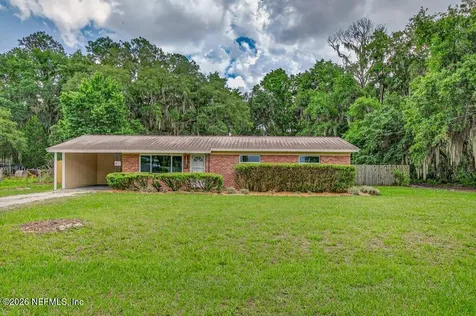133 Magnolia Avenue E East Palatka FL 32131