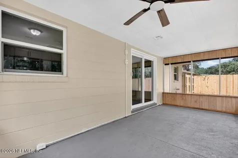 133 Magnolia Avenue E East Palatka FL 32131