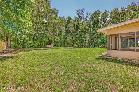 133 Magnolia Avenue E East Palatka FL 32131
