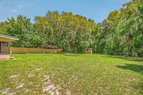 133 Magnolia Avenue E East Palatka FL 32131