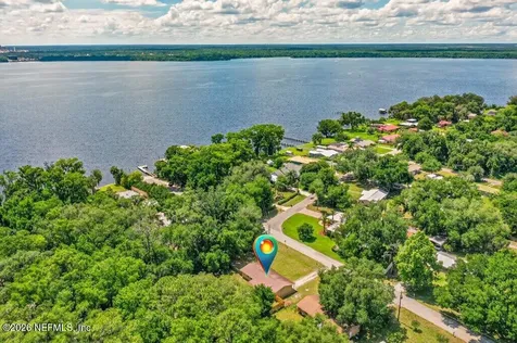 133 Magnolia Avenue E East Palatka FL 32131