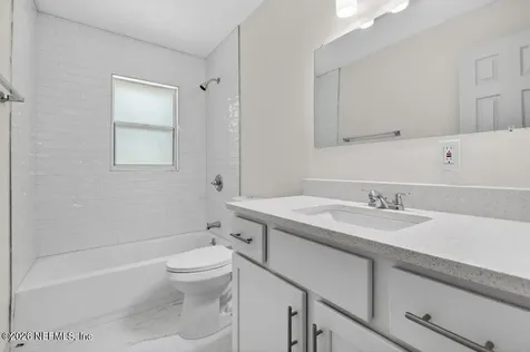 133 Magnolia Avenue E East Palatka FL 32131