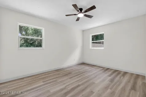 133 Magnolia Avenue E East Palatka FL 32131