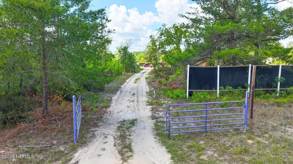 229 Poinciana Drive Interlachen FL 32148