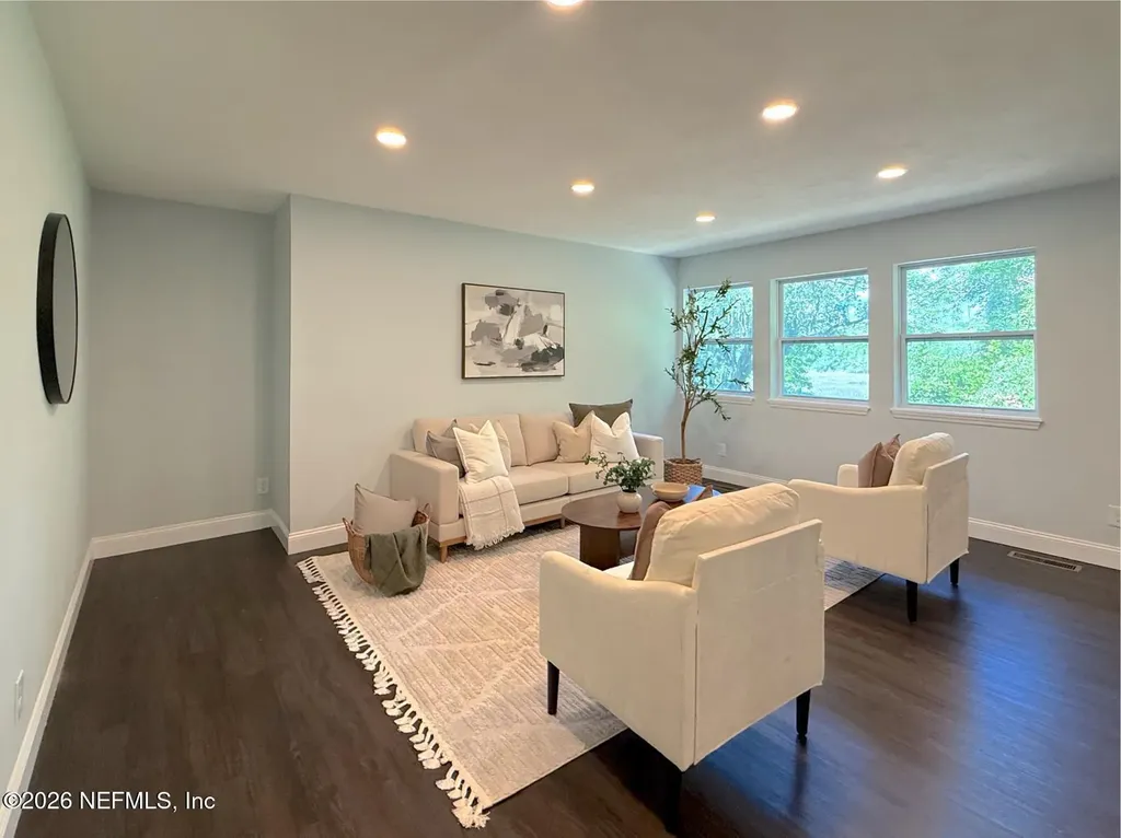 10135 Lakeview Road W Jacksonville FL 32225