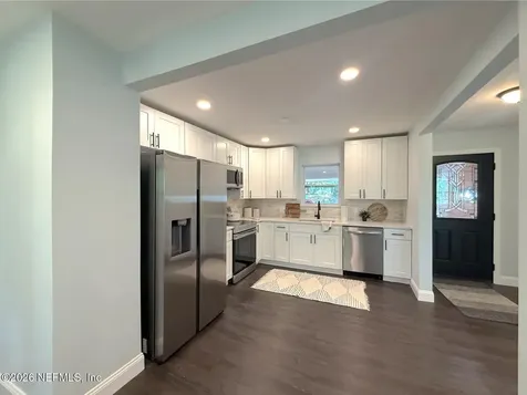 10135 Lakeview Road W Jacksonville FL 32225