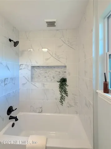 10135 Lakeview Road W Jacksonville FL 32225