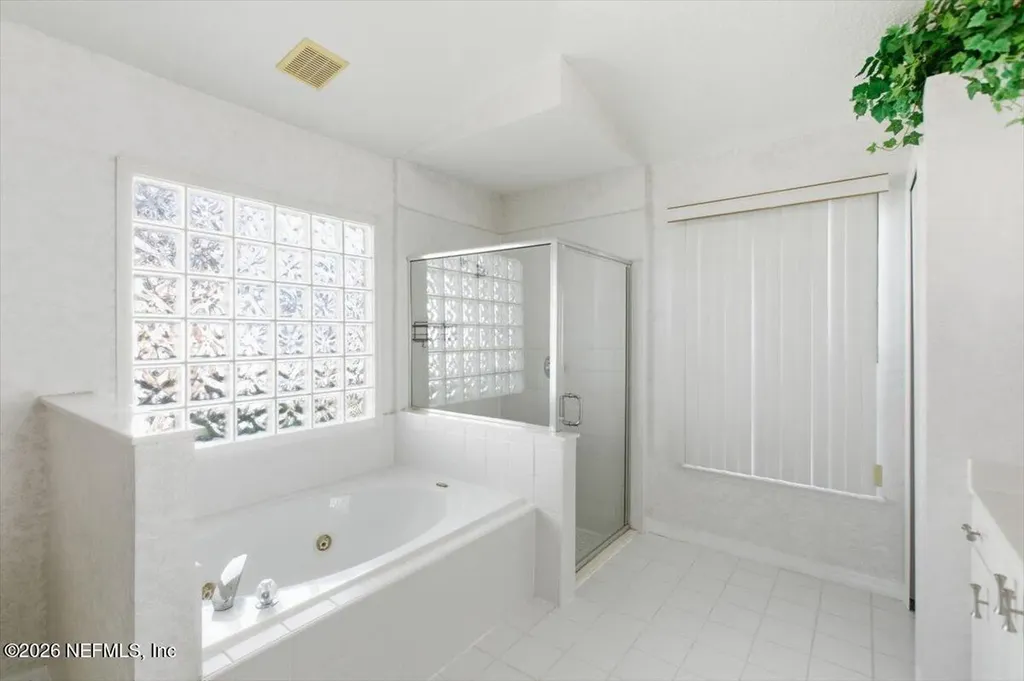 160 Crossroad Lakes Drive Ponte Vedra Beach FL 32082
