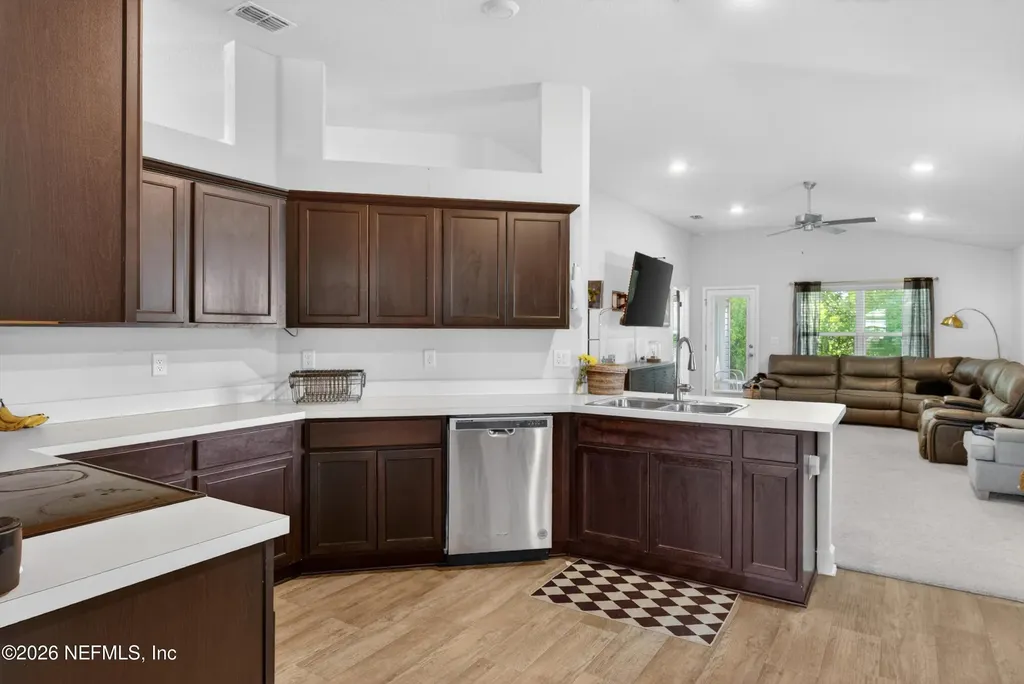 9852 Olivia Street Jacksonville FL 32219
