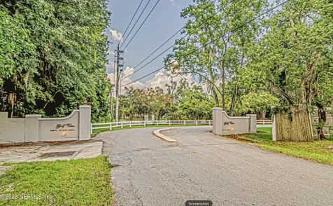 4330 Plaza Gate Lane S Jacksonville FL 32217