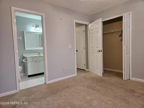 8934 Elizabeth Falls Drive Jacksonville FL 32257