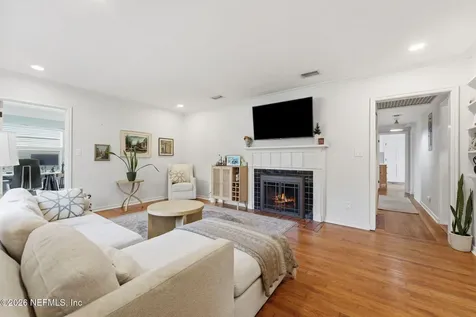 1650 Parrish Place Jacksonville FL 32205