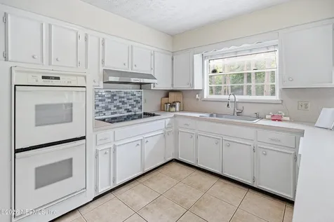 17028 Eagle Bend Boulevard Jacksonville FL 32226
