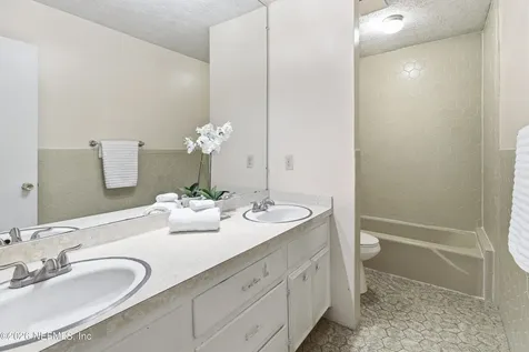 17028 Eagle Bend Boulevard Jacksonville FL 32226