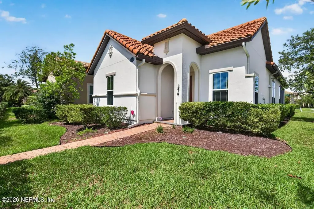 596 Town Plaza Avenue Ponte Vedra FL 32081