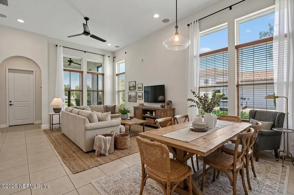 596 Town Plaza Avenue Ponte Vedra FL 32081