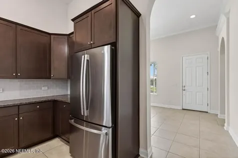 596 Town Plaza Avenue Ponte Vedra FL 32081