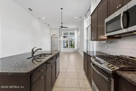 596 Town Plaza Avenue Ponte Vedra FL 32081