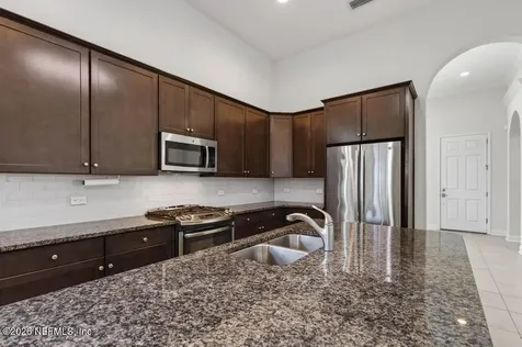 596 Town Plaza Avenue Ponte Vedra FL 32081