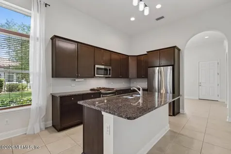 596 Town Plaza Avenue Ponte Vedra FL 32081