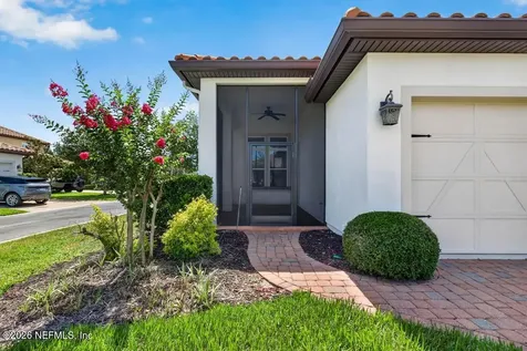 596 Town Plaza Avenue Ponte Vedra FL 32081