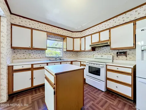 139 Dunn Avenue San Mateo FL 32187