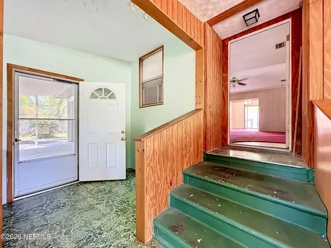 139 Dunn Avenue San Mateo FL 32187