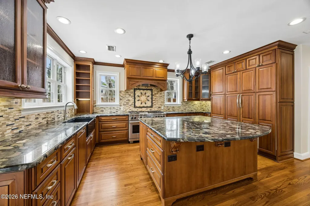 1579 Alexandria Place N Jacksonville FL 32207