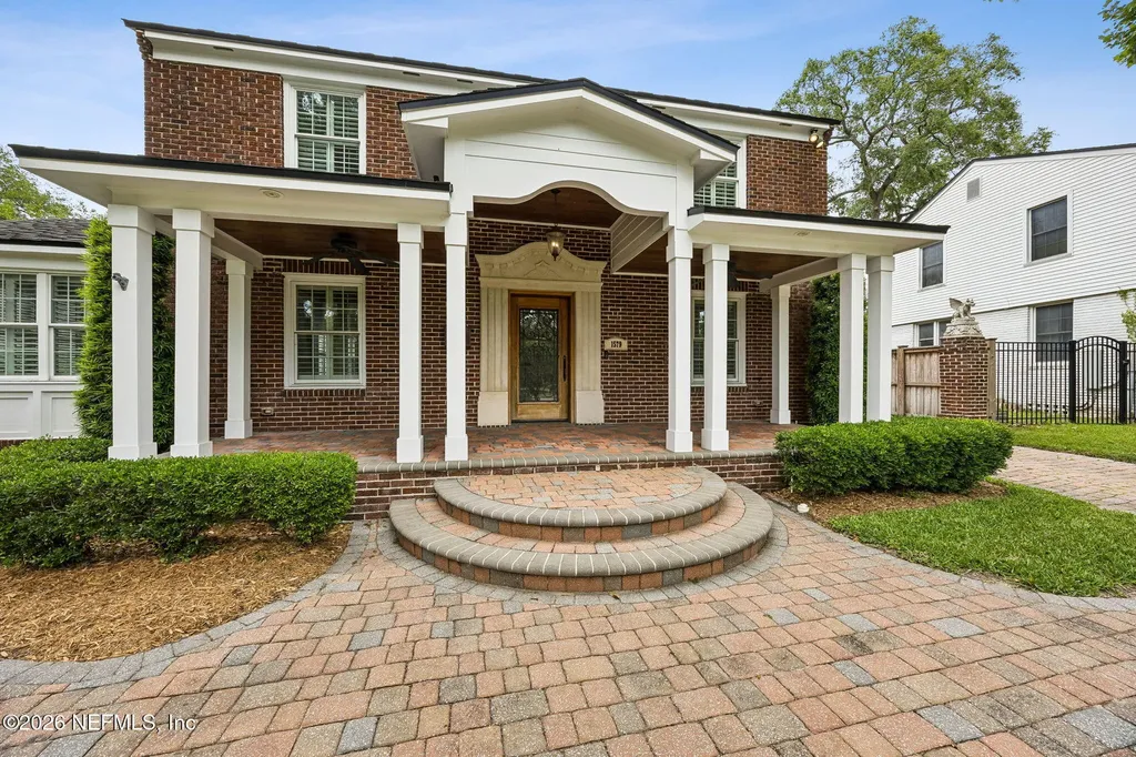 1579 Alexandria Place N Jacksonville FL 32207