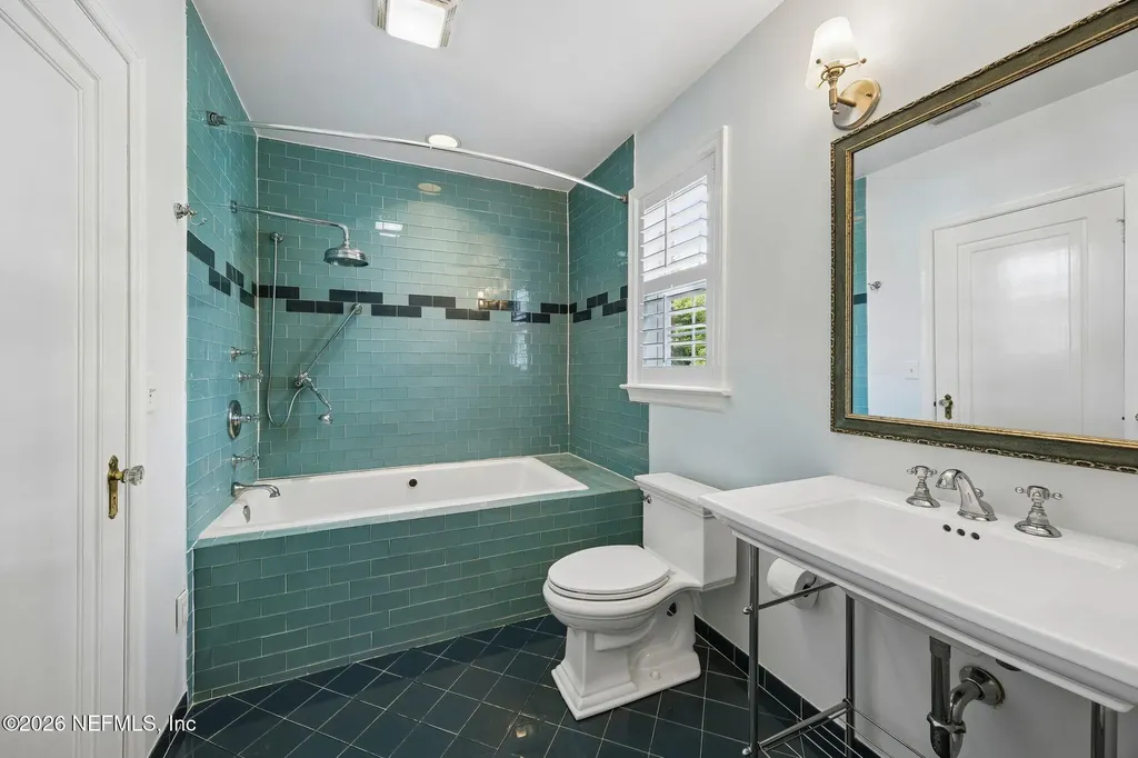 1579 Alexandria Place N Jacksonville FL 32207