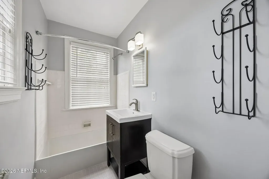 1579 Alexandria Place N Jacksonville FL 32207