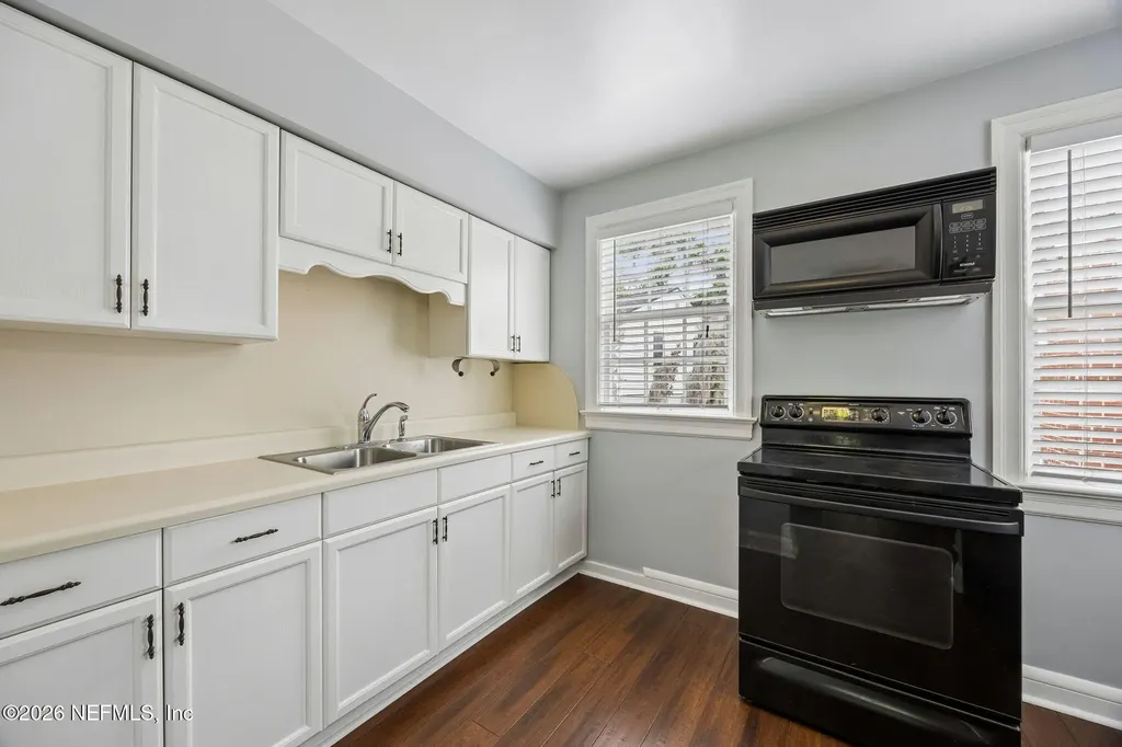 1579 Alexandria Place N Jacksonville FL 32207