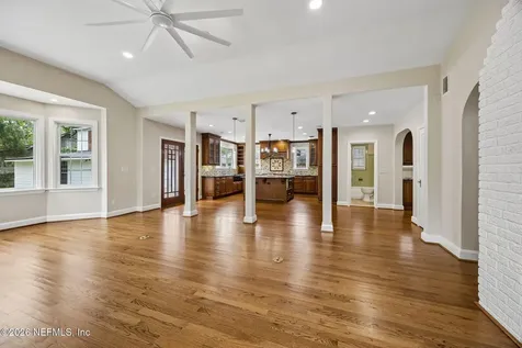 1579 Alexandria Place N Jacksonville FL 32207